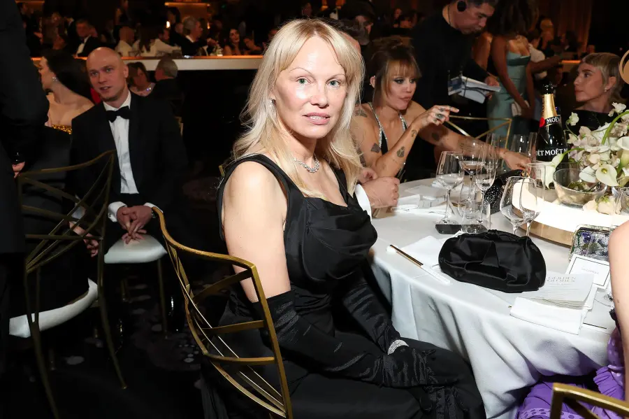 Pamela Anderson 2025 Golden Globes