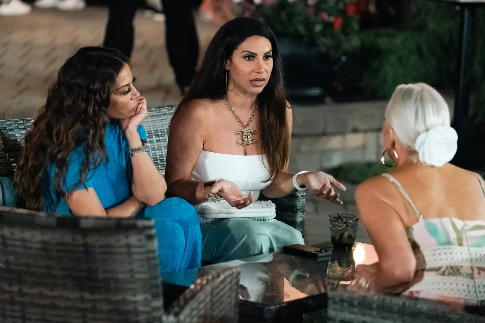 RHONJ Jennifer Aydin Clarifies Jersey Mike Drama Says She Was Not Rude to the Staff