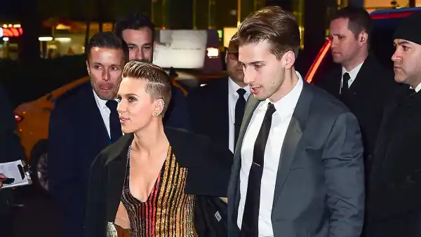 Scarlett Johannson Makes Rare Mention of Twin Brother Hunter During Today Show Stint