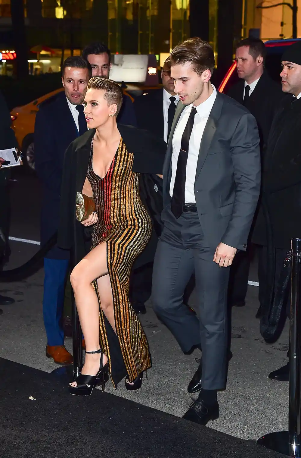 Scarlett Johannson Makes Rare Mention of Twin Brother Hunter During Today Show Stint