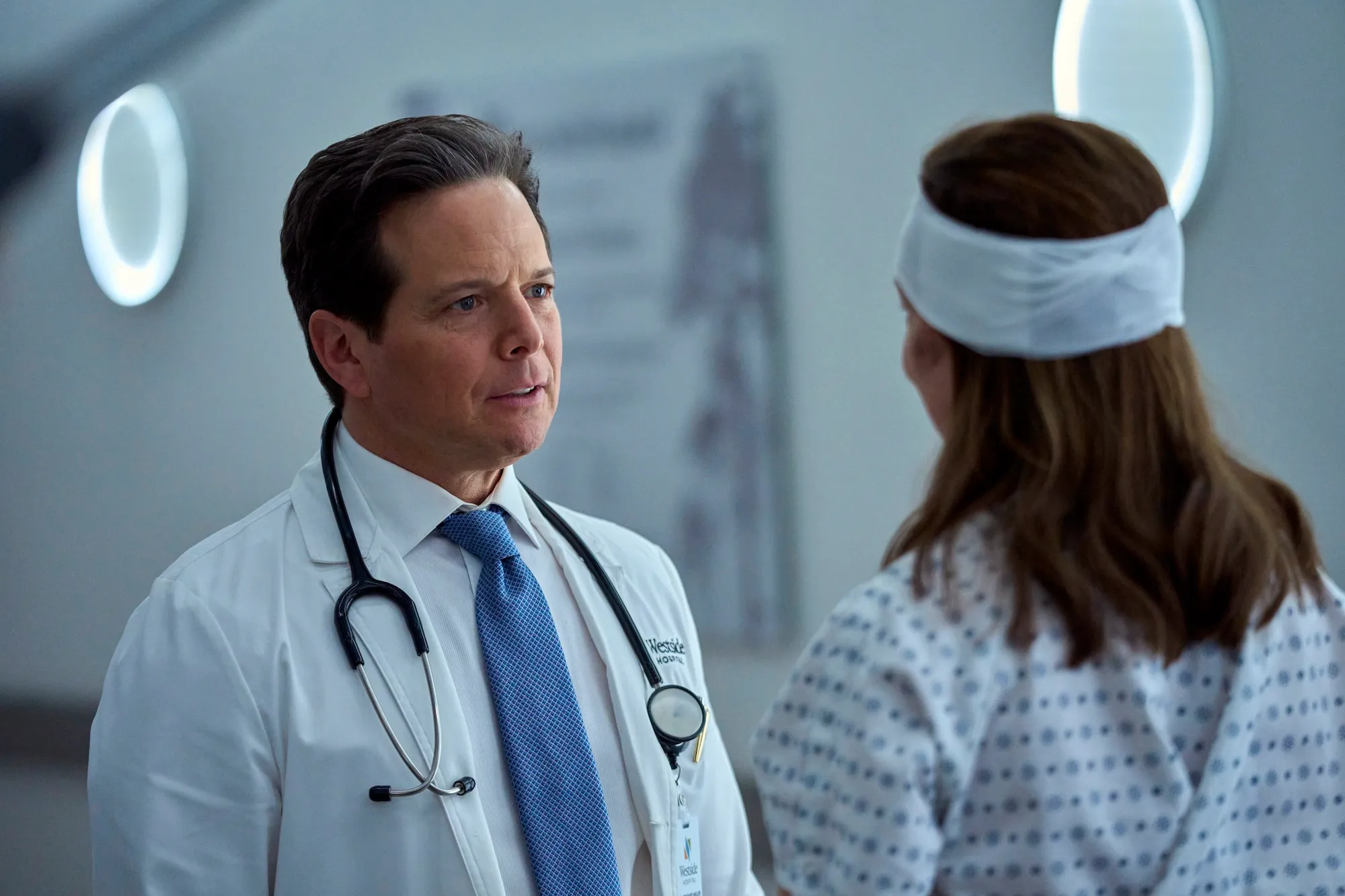 Scott Wolf Diagnoses Family Members to Their Great Annoyance After Playing 4 Different TV Doctors