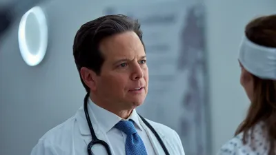 Scott Wolf Diagnoses Family Members to Their Great Annoyance After Playing 4 Different TV Doctors