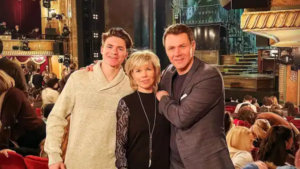 Son of Figure Skating Couple Who Died in Plane Crash Flew Out of Wichita Just Days Before Them 441