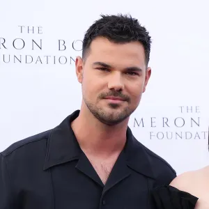 Taylor Lautner Finally Watched the Twilight Franchise With Wife Tay