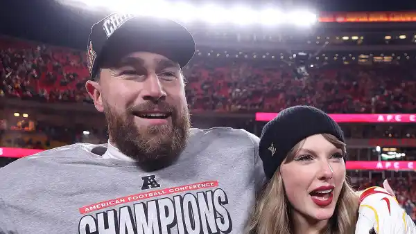 Taylor Swift Was Not Punched During AFC Championship Win Celebration