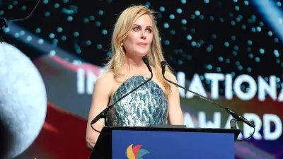 Teary Nicole Kidman Makes Emotional Tribute to Late Mom