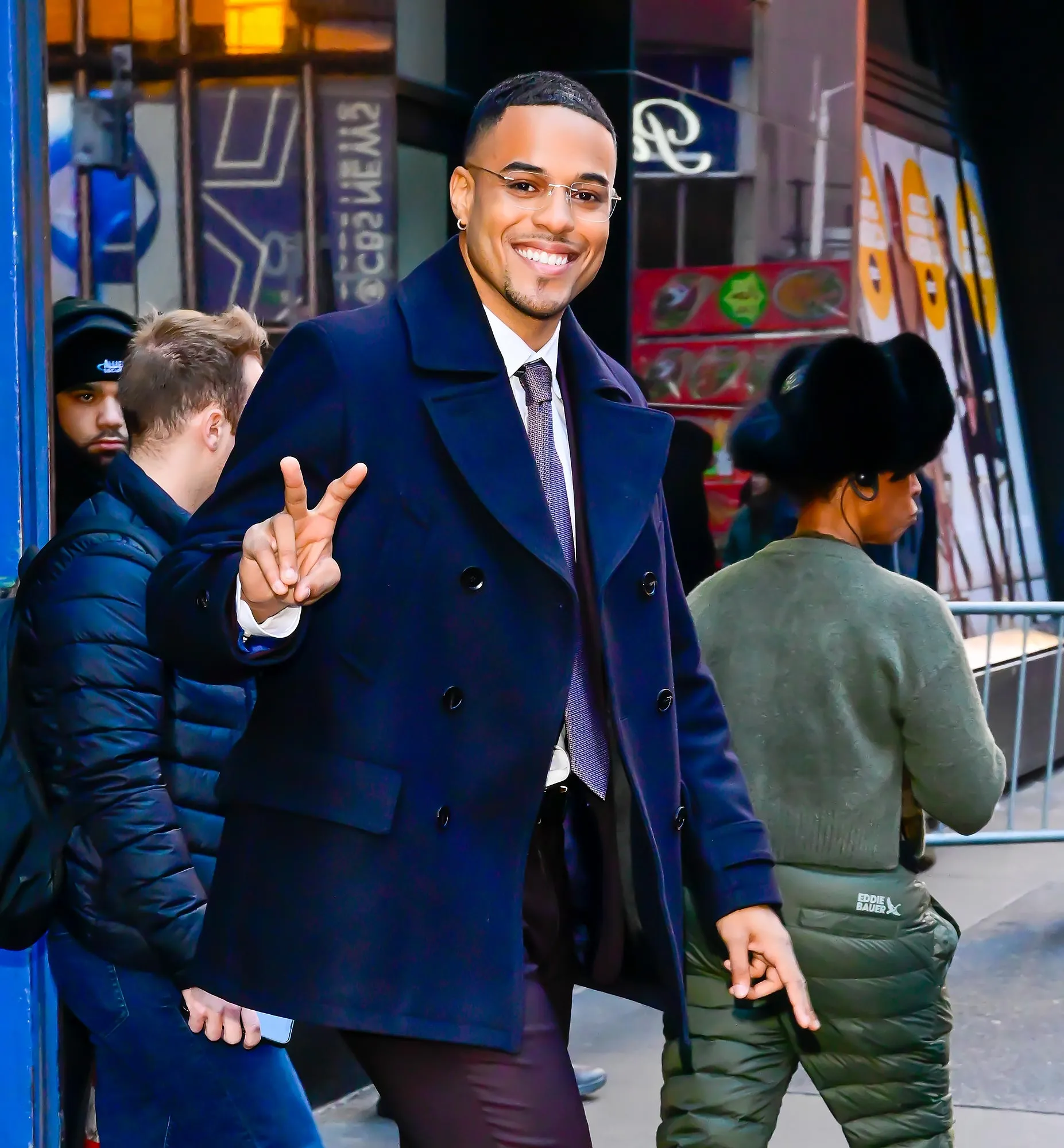 The Bachelor Season 29 Lead Grant Ellis Family Guide