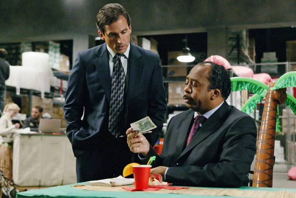 The Office Leslie David Baker Recalls Steve Carell Feeding Him a Wallet