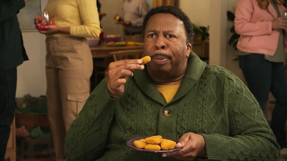 The Office Leslie David Baker Recalls Steve Carell Feeding Him a Wallet