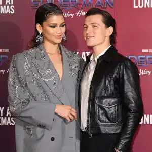 Tom Hollands Dad Says Actor Asked Zendaya's Dad for Permission to Propose