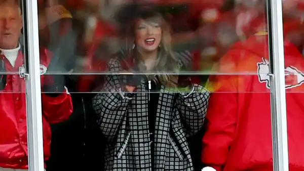 Luxury Handbag Shopping s 5 Hot Stories Inside Taylor Swift s Chiefs Suite Billy Ray Cyrus Ex Wife Speaks Out 077