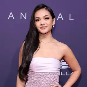 Were Taking Notes on Jenn Trans Hollywood Honey Glam Routine