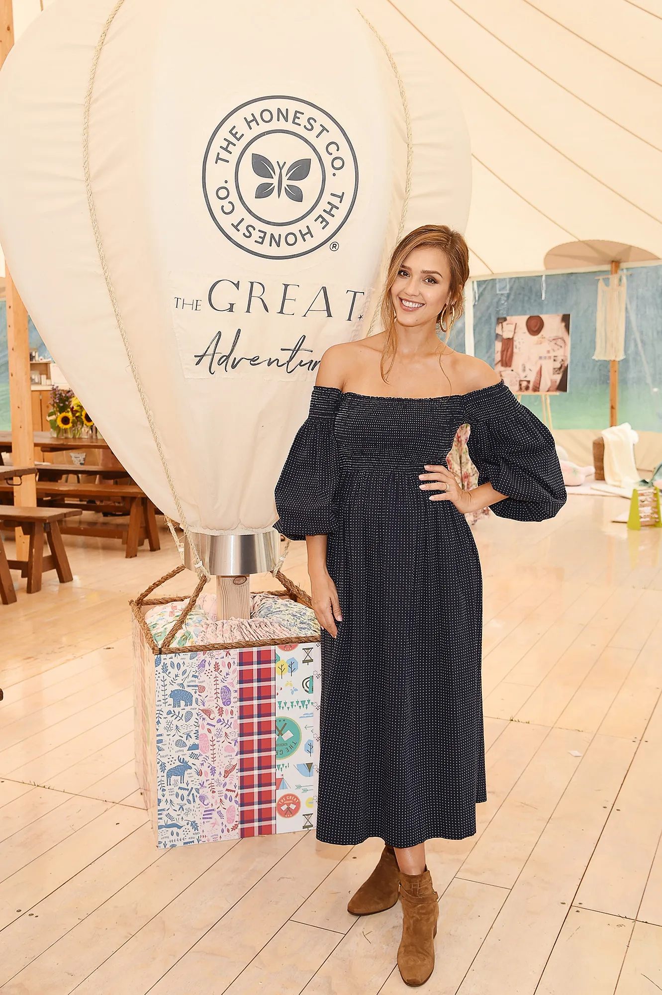 What Is Jessica Alba's Honest Company Worth Amid Cash Warren Divorce? How They're Linked to Brand