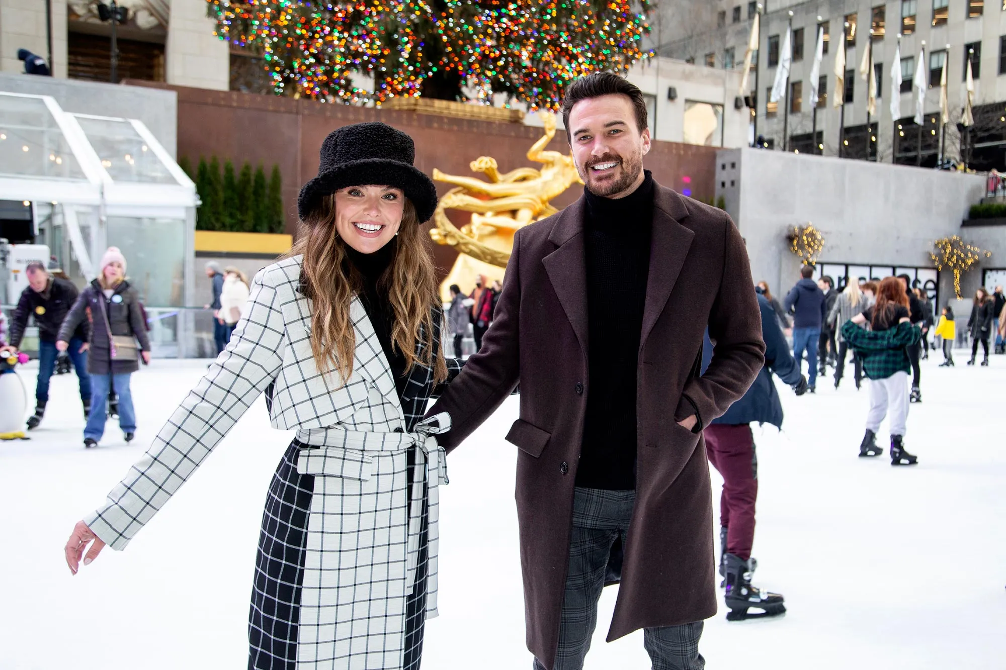 Why Hannah Brown and Fiance Adam Woolard Are No Living Together