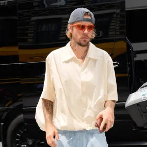 Justin Bieber Strips Down to His Underwear in Racy New Instagram Story