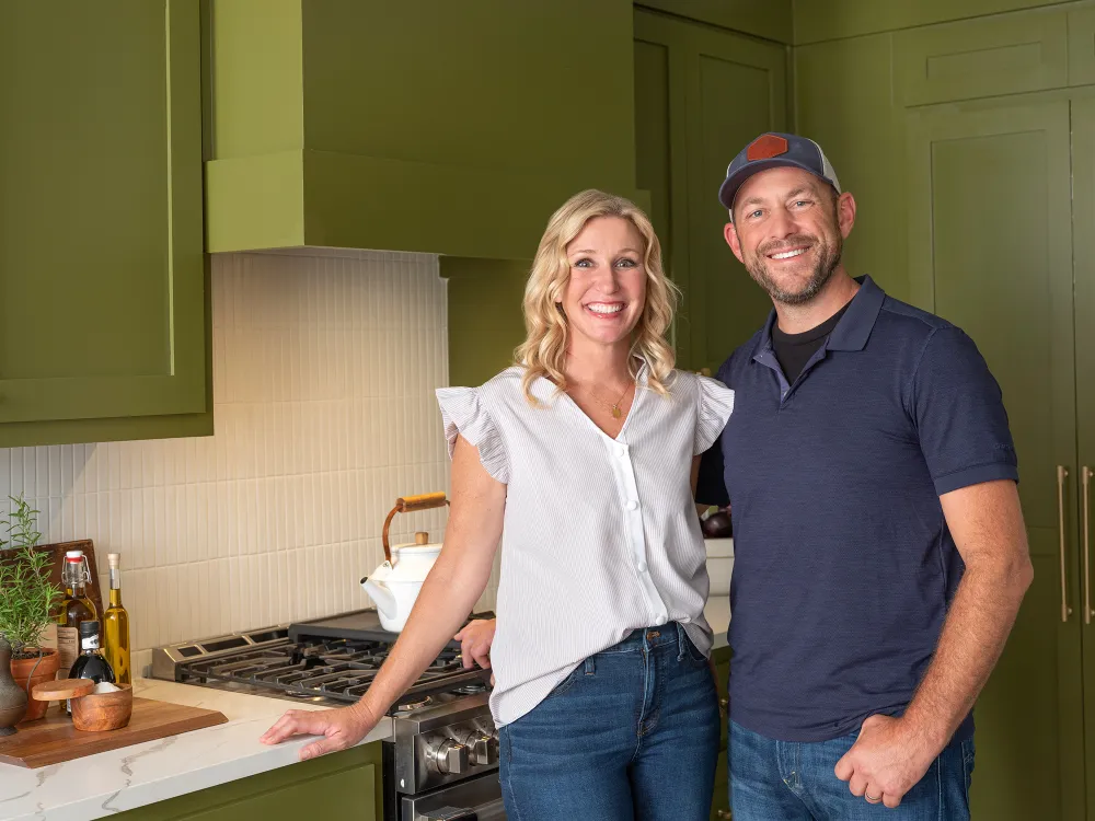 HGTV Fixer to Fabulous Hosts Dave and Jenny Marrs Settle Remodeling Lawsuit Before Trial Date