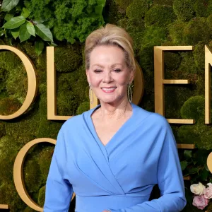 Jean Smart Urges TV Networks Not to Air Hollywood Awards Amid L.A. Fires