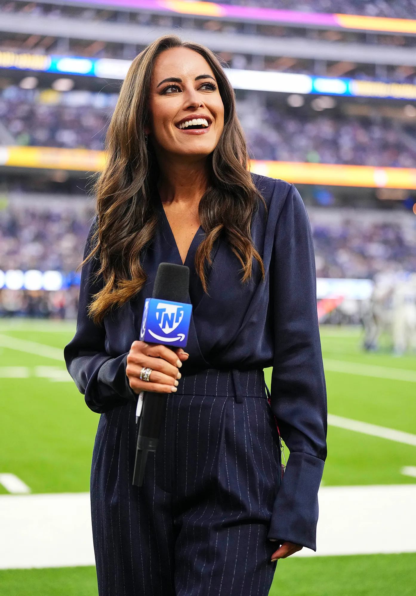 Kaylee Hartung Gushes About Bond Between Female Reporters Across the NFL