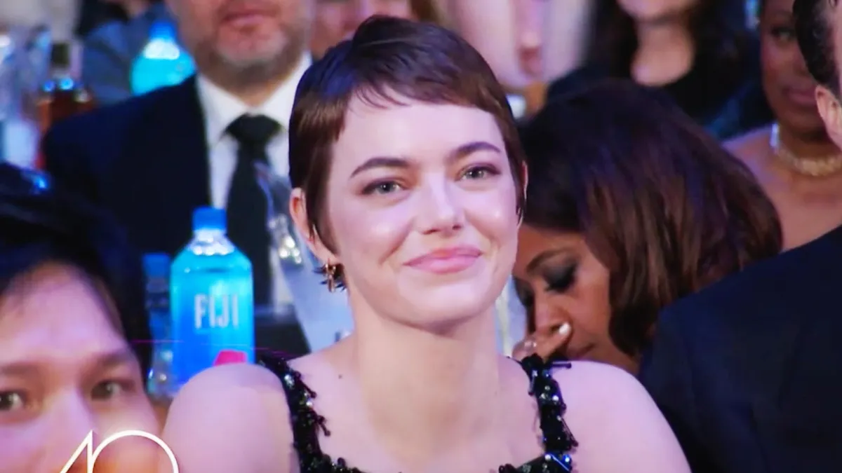 Jesse Eisenberg Pays Tribute to Emma Stone at Indie Spirit Awards