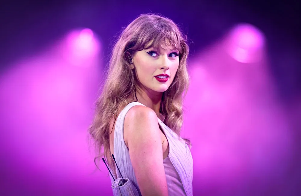 Kelly Stafford Recalls the Heat She Got From Swifties After Making Taylor Swift Criticism