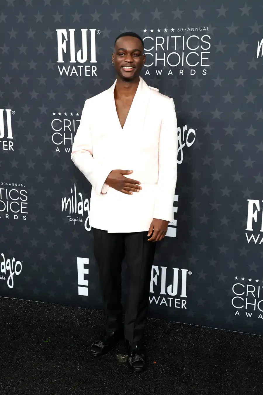 30th-Annual-Critics-Choice-Awards-Arrivals-Red-Carpet-006-Ethan-Herisse