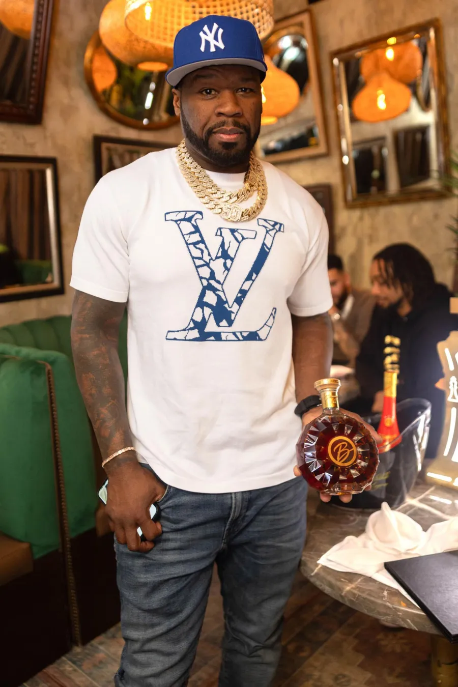 Where the Stars Go Out to Eat