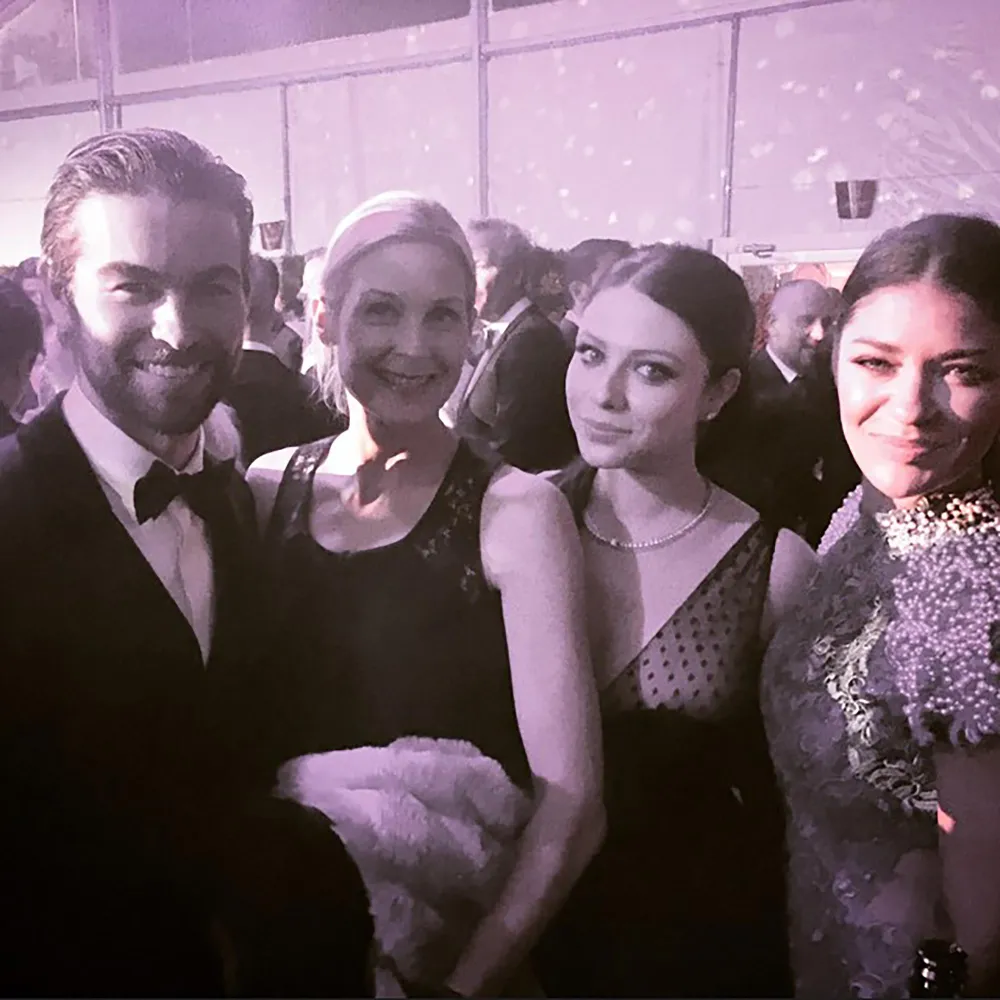 A Look Back at Michelle Trachtenbergs Relationship With Gossip Girl Cast