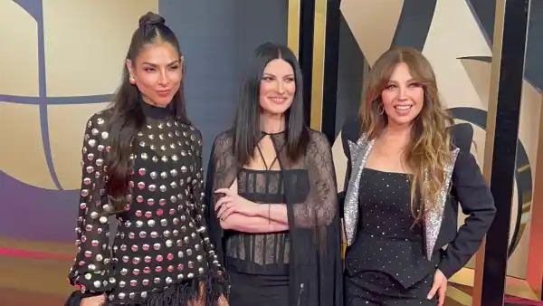 Alejandra Espinoza, Laura Pausini y Thalía en Premio Lo Nuestro 2025