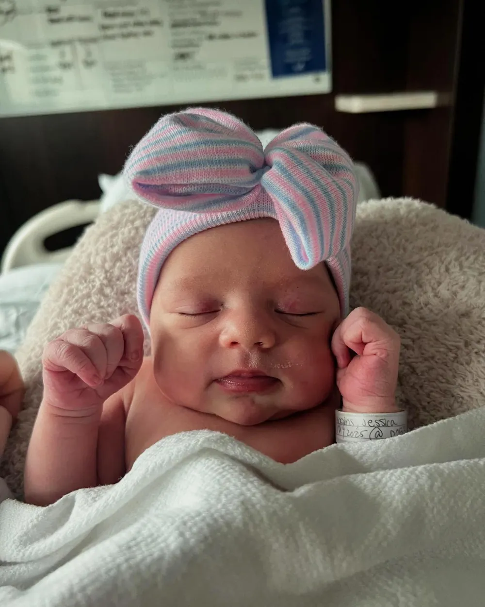 Bachelor Alum Ben Higgins and Wife Jessica Clarke Welcome Their 1st Baby