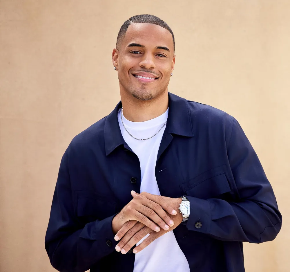 Bachelor Grant Ellis Tells Fans to Be Nice About His Singing Talents