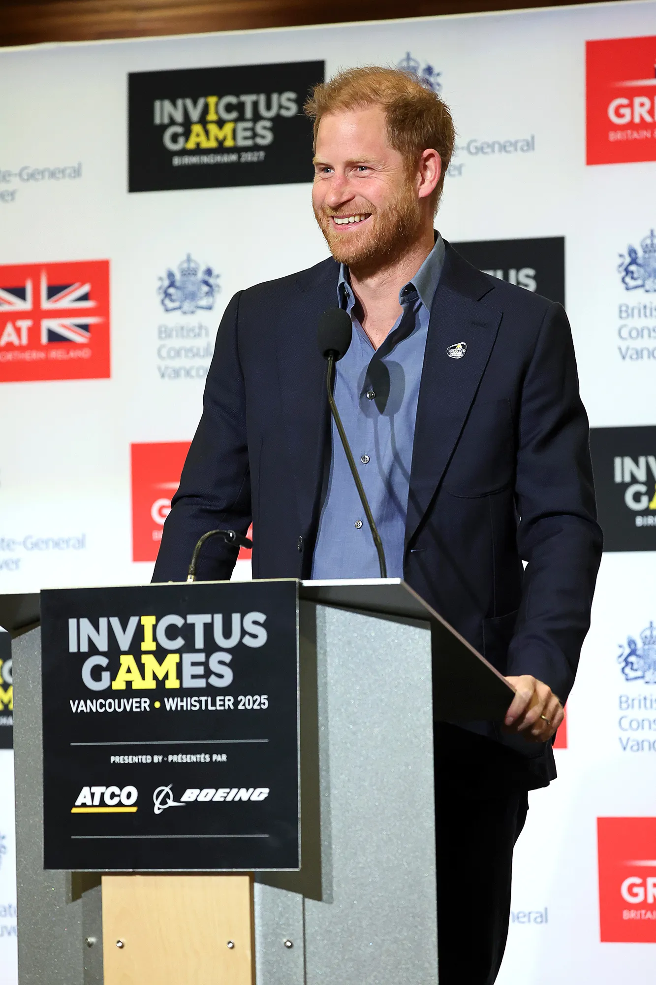 Blind Snowboarder at Invictus Games Shares Bonding Moment With Prince Harry