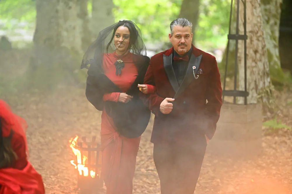 Boston Rob Mariano Reveals Whether He Has Issues With Anyone Ahead of The Traitors Season 3 Reunion 212