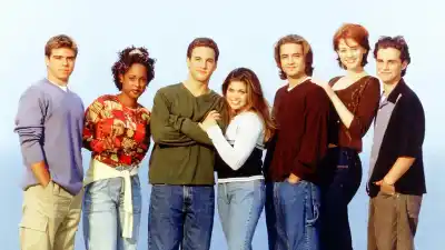 Boy Meets World Cast Feuds and Drama Through the Years Danielle Fishel vs Maitland Ward and More 269Lead Boy Meets World Cast photo 2
