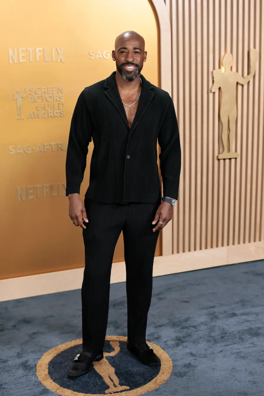 Bridgerton Cast Shines Bright at the 2025 SAG Awards Red Carpet