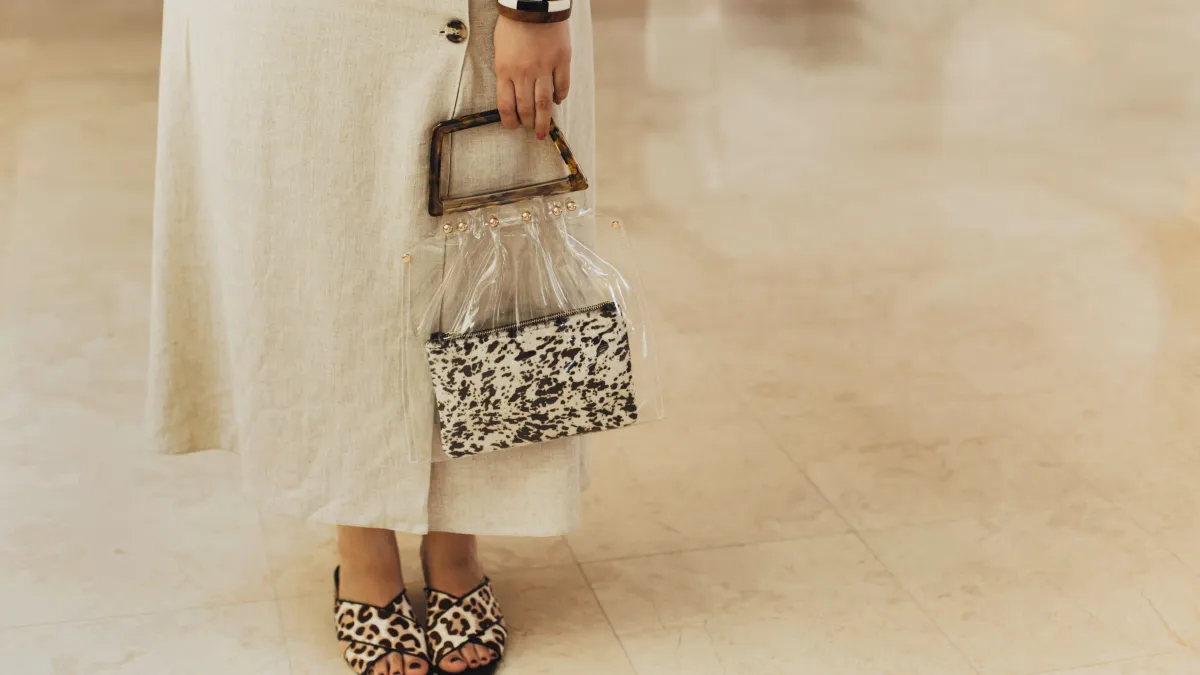 Woman with fashionable accessories.