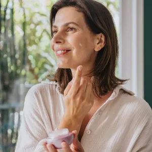 Clinique-Moisture-Surge