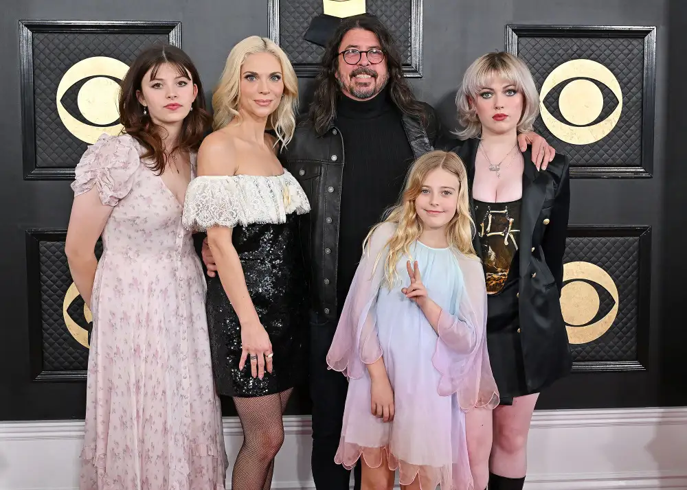Dave Grohl Publicly Reunites With Wife Jordyn Blum 5 Months After He Revealed Infidelity 2