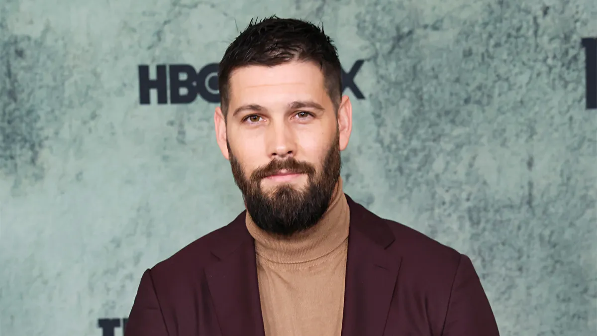 Days Star Casey Deidrick Allegedly Assaulted GF and Interfered With 911 Call