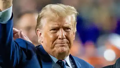 Donald Trump to Become 1st Sitting President in History to Attend the Super Bowl 1