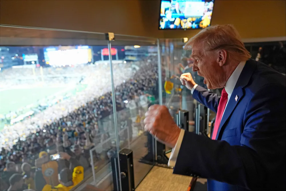 Donald Trump to Become 1st Sitting President in History to Attend the Super Bowl 1