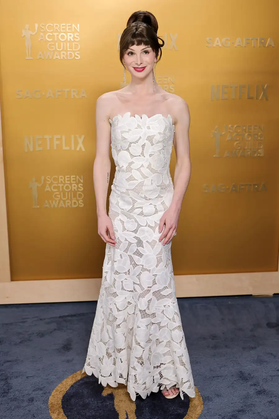 Dylan Mulvaney Arrival Red Carpet 31st Annual Screen Actors Guild Awards 2025 SAG