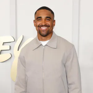 Eagles Jalen Hurts on Having an All-Female Management Team 029