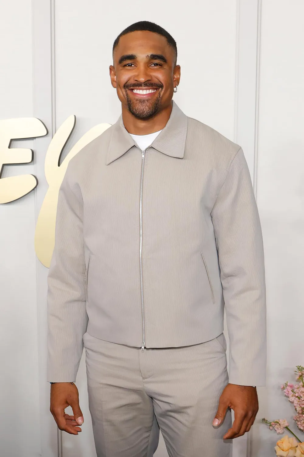 Eagles Jalen Hurts on Having an All-Female Management Team 029