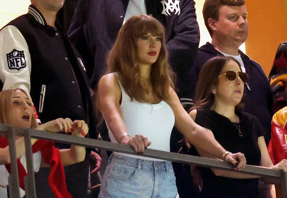 Eagles Saquon Barkley Defends Taylor Swift From Booing Fans at Super Bowl I Don t Get It 219