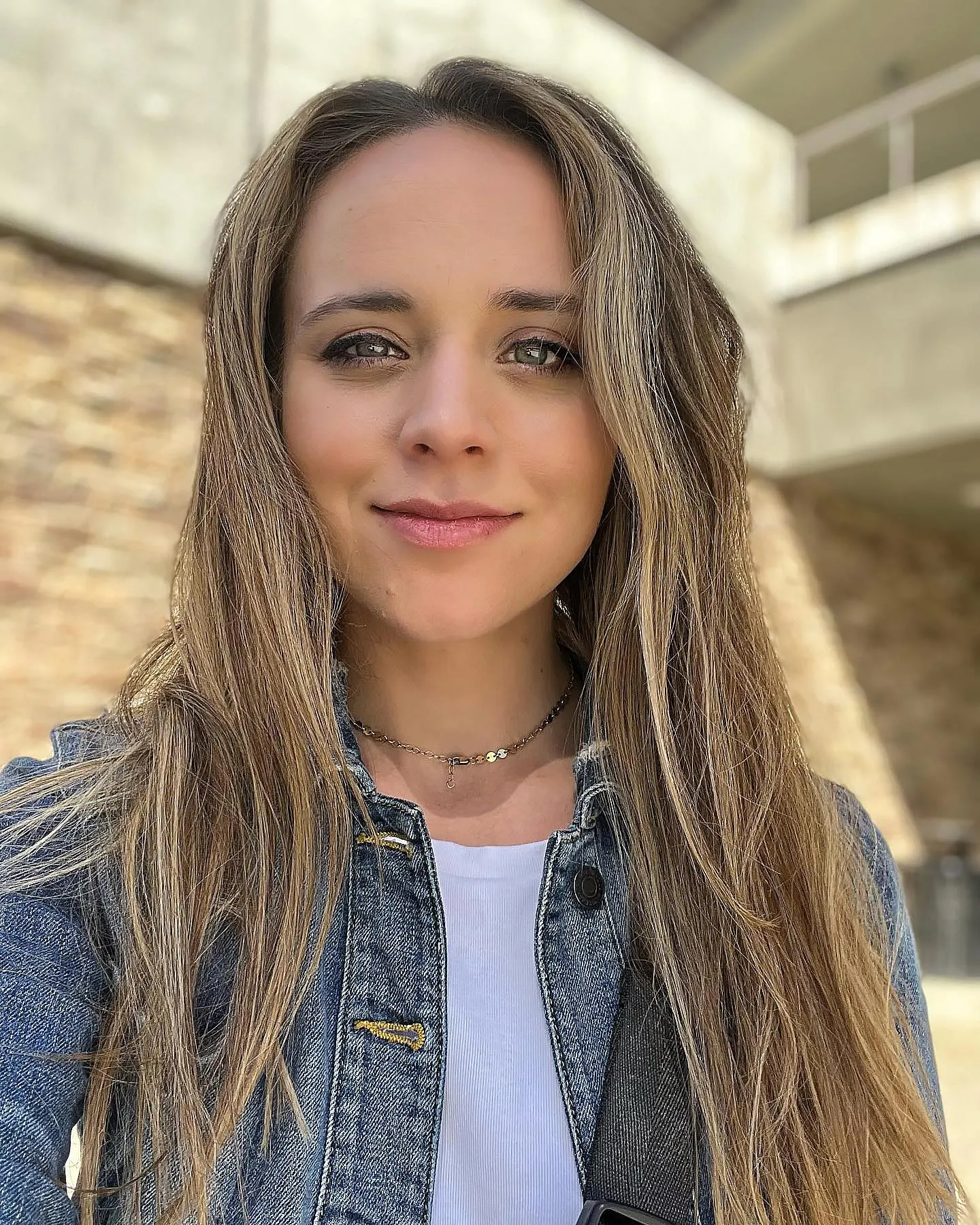 Feature Jinger Duggar Not Mad at Parents for Raising Family in IBLP