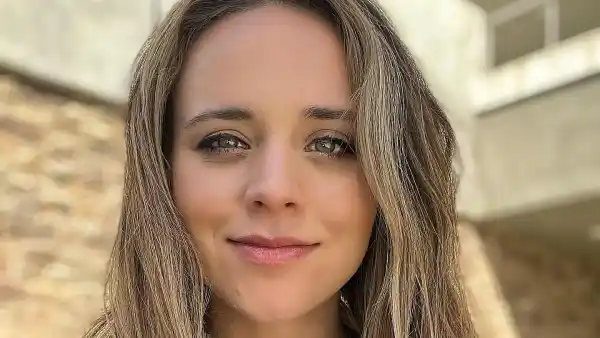 Feature Jinger Duggar Not Mad at Parents for Raising Family in IBLP