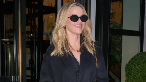 Reese Witherspoon Trench Coat Look