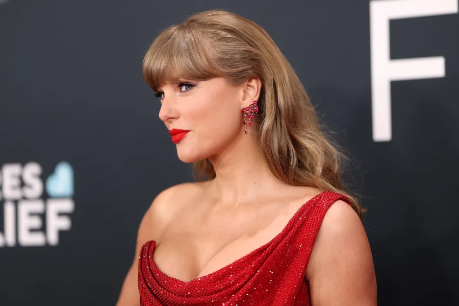 Taylor Swift and Travis Kelce Family