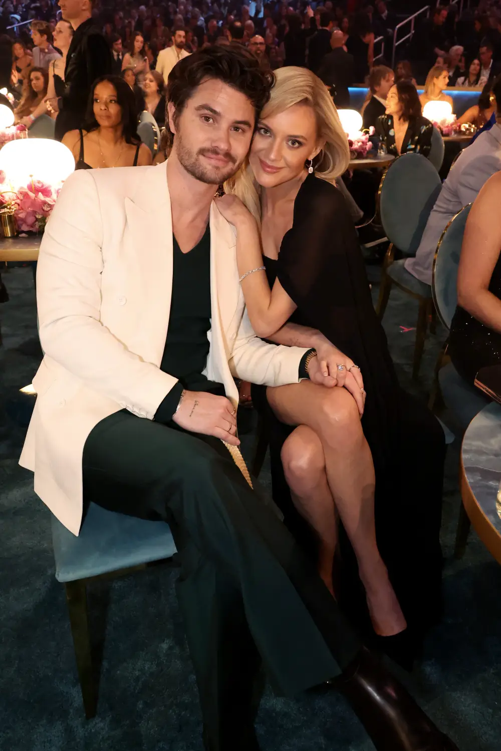 2197332738 Kelsea Ballerini pauses concert mid-song to ask fans to stop: &lsquo;I sing the song for you now&rsquo;