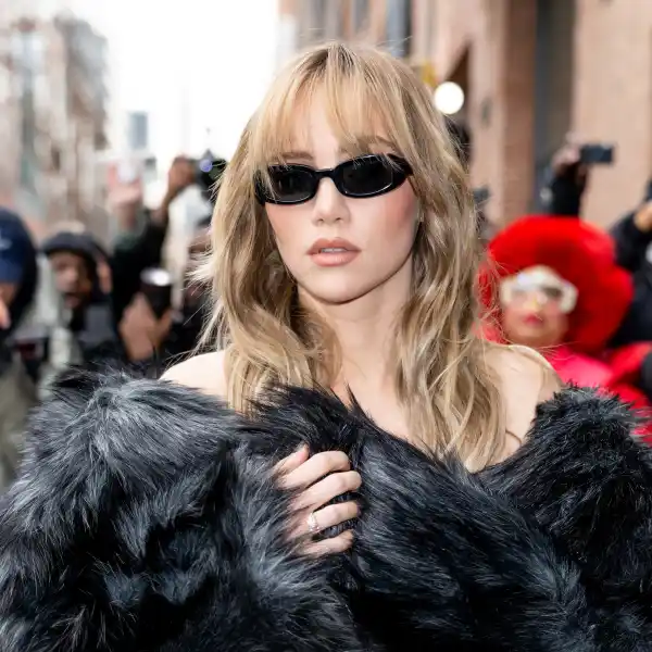 Suki Waterhouse Sneakers